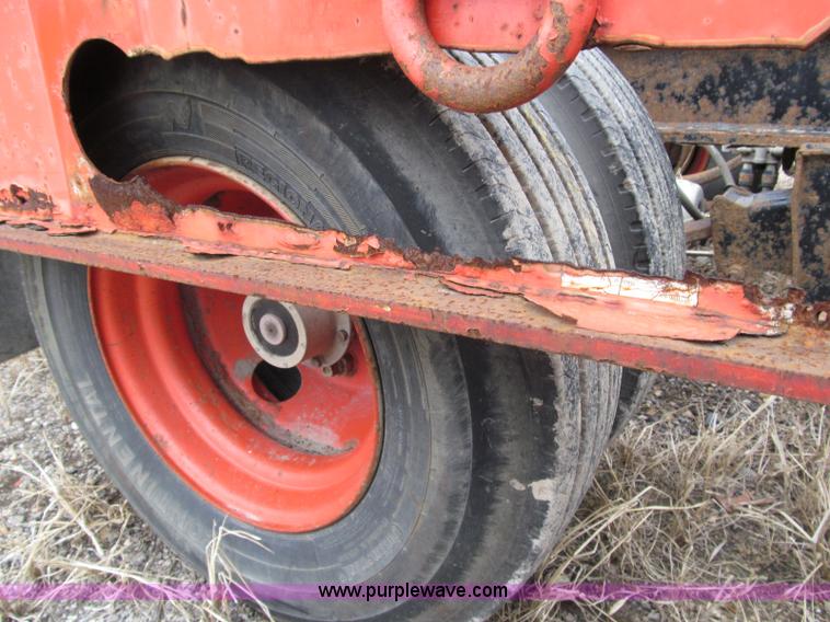 image for item D6540 1997 Landoll 345-31 tandem axle trailer