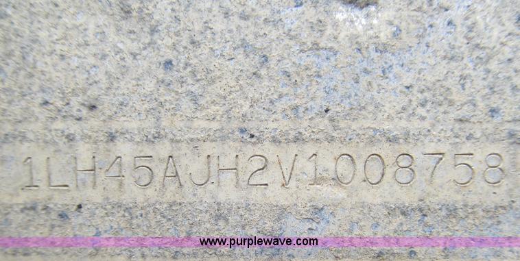 image for item D6540 1997 Landoll 345-31 tandem axle trailer