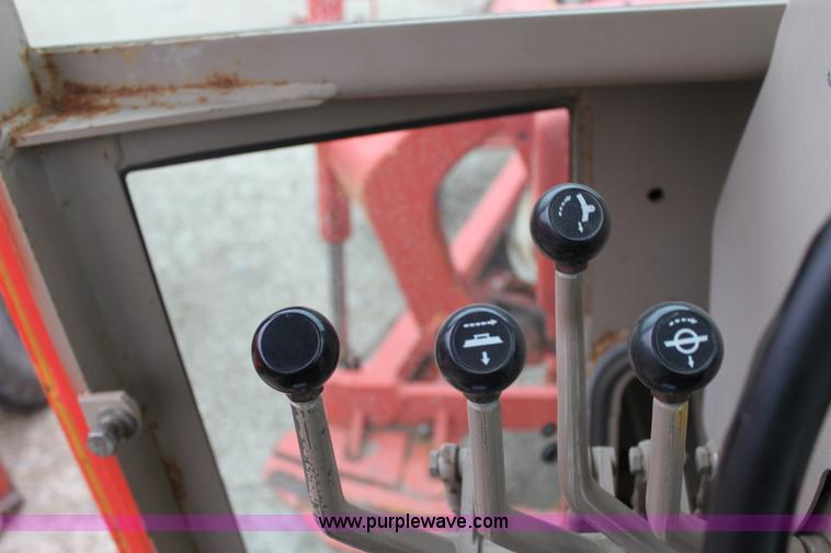 image for item D6541 1990 John Deere 670B motor grader