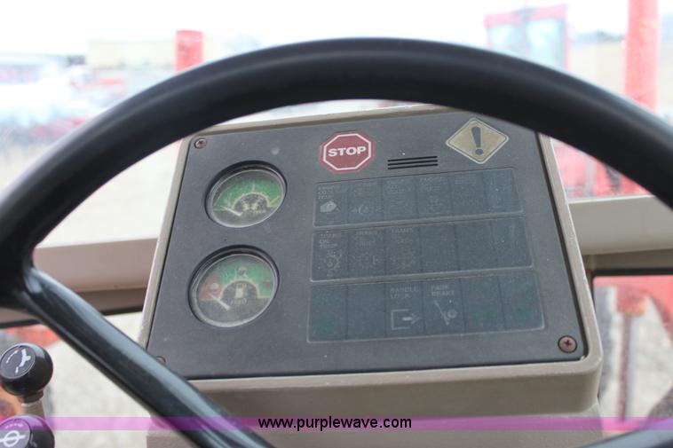 image for item D6541 1990 John Deere 670B motor grader