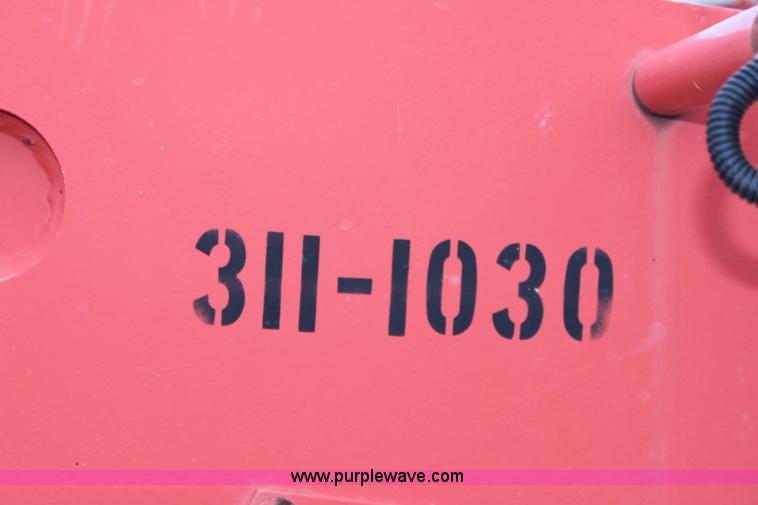 image for item D6541 1990 John Deere 670B motor grader