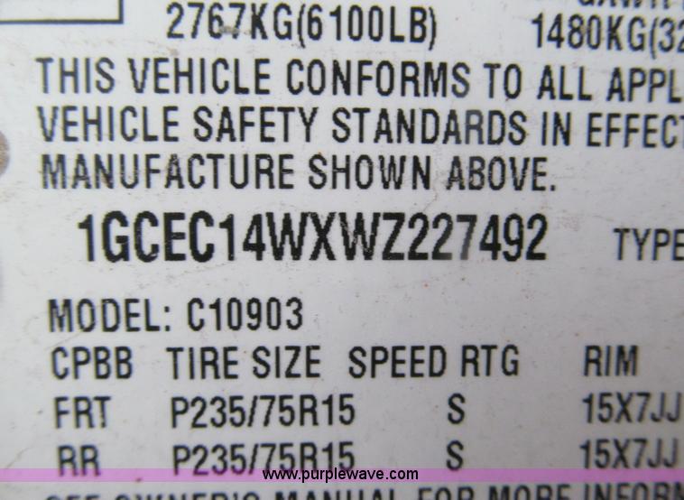 image for item D6546 1998 Chevrolet C1500 pickup truck