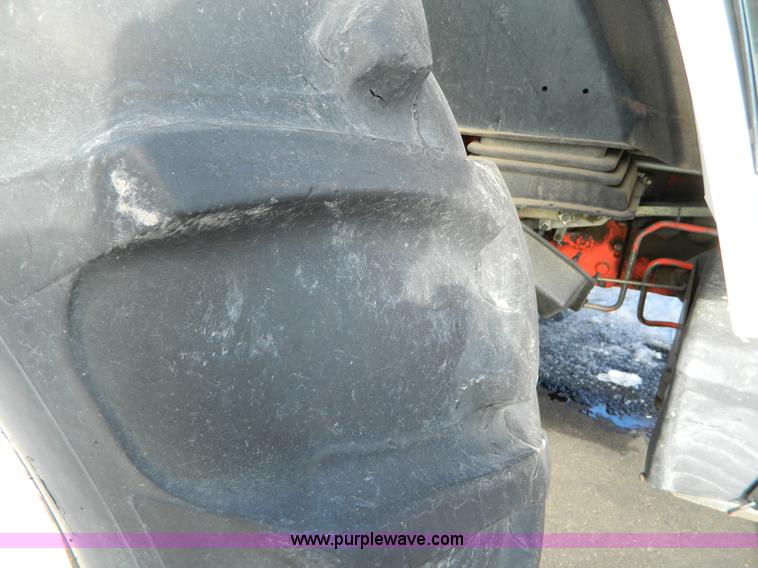 image for item D8777 1998 New Holland 7740SL tractor