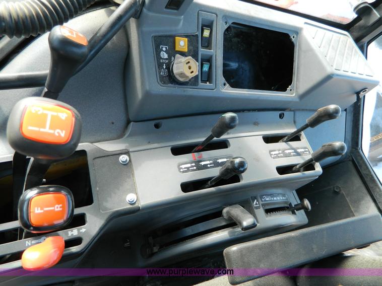 image for item D8777 1998 New Holland 7740SL tractor