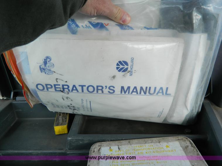 image for item D8777 1998 New Holland 7740SL tractor