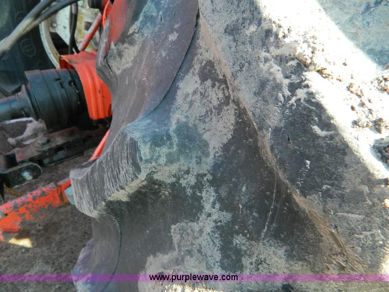 image for item D8780 1998 New Holland 7740SL MFWD tractor