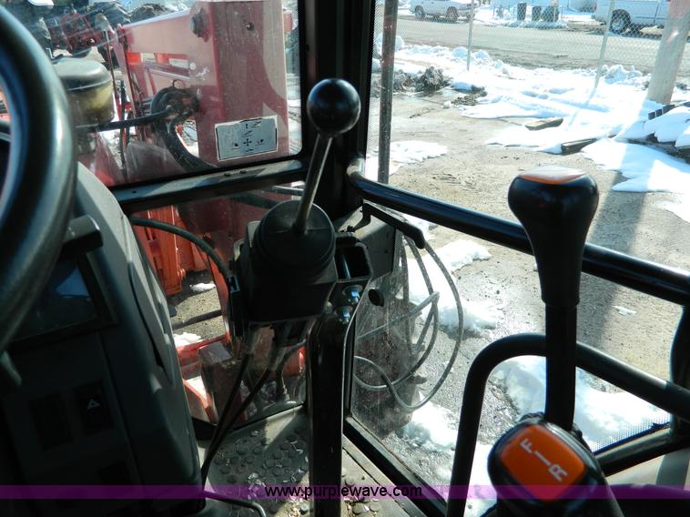 image for item D8780 1998 New Holland 7740SL MFWD tractor