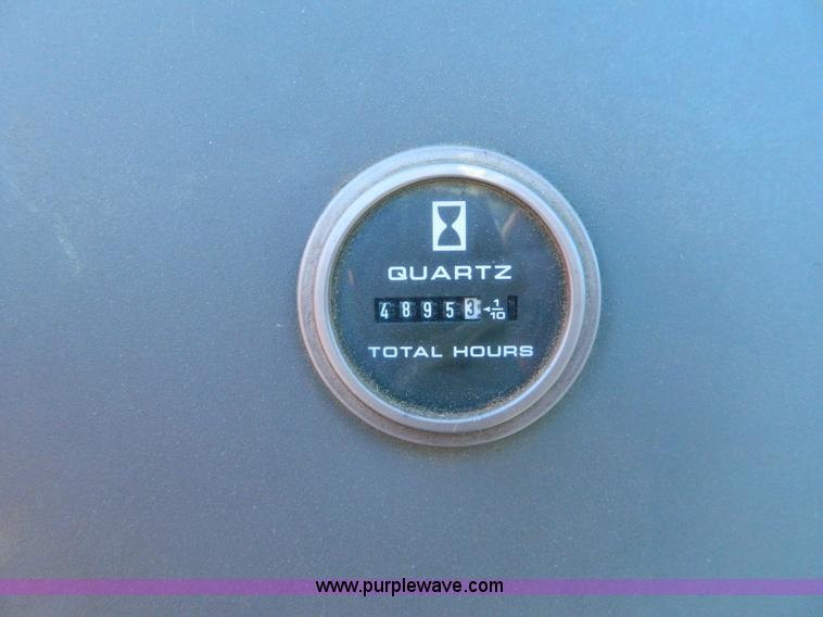 image for item D8781 1998 Ford New Holland 7740SL MFWD tractor