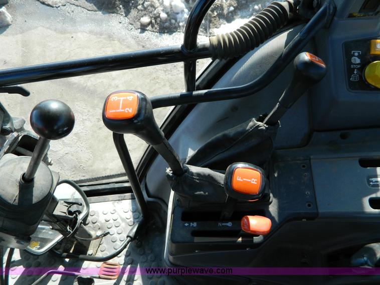 image for item D8781 1998 Ford New Holland 7740SL MFWD tractor