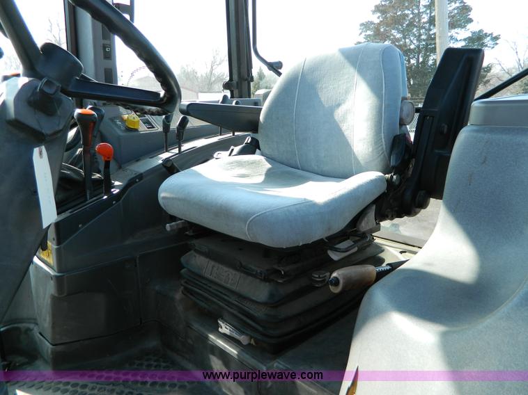 image for item D8781 1998 Ford New Holland 7740SL MFWD tractor