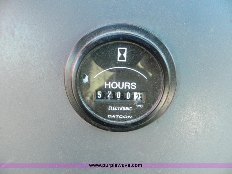 image for item D8783 1996 New Holland 7740SL tractor