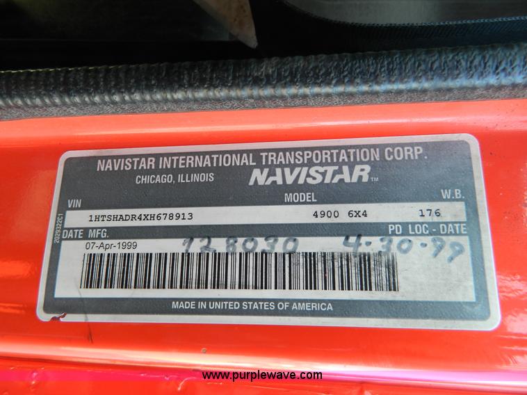 image for item D8785 1999 International 4900 tandem axle dump truck