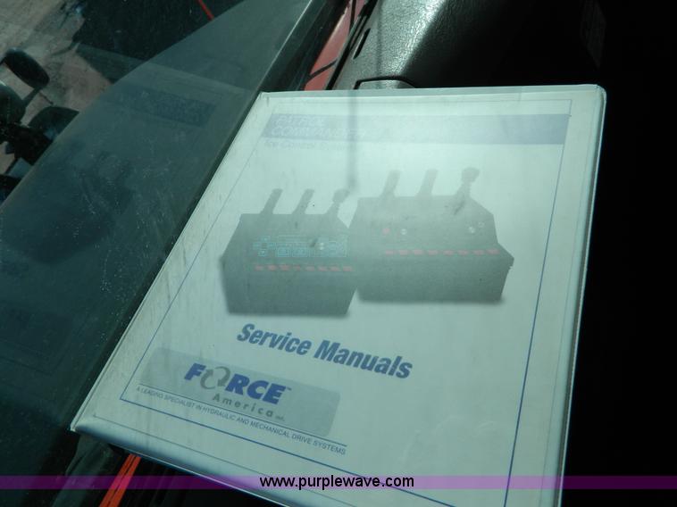 image for item D8785 1999 International 4900 tandem axle dump truck