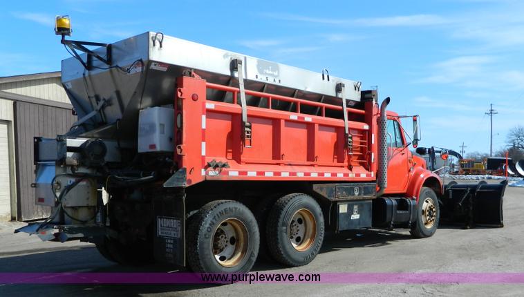 image for item D8789 1999 International 4900 tandem axle dump truck