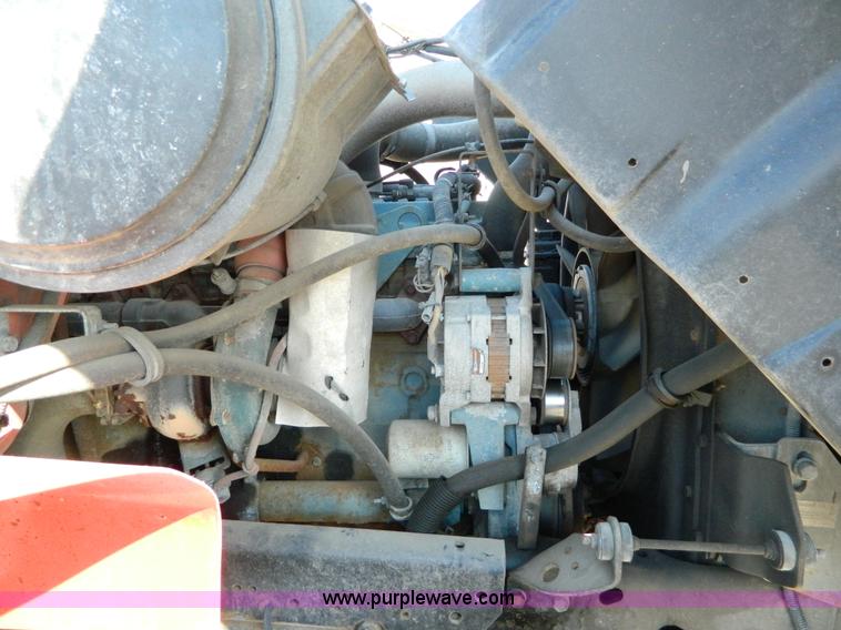 image for item D8789 1999 International 4900 tandem axle dump truck