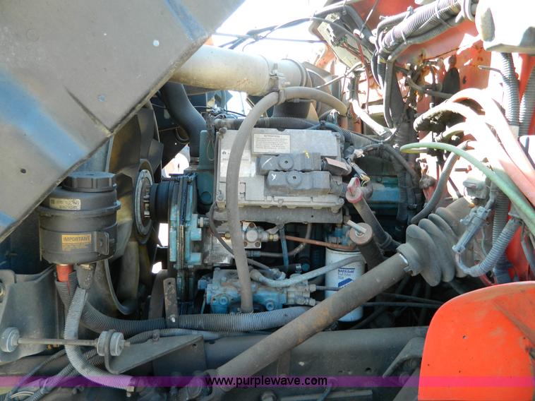 image for item D8789 1999 International 4900 tandem axle dump truck