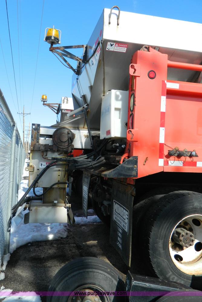 image for item D8792 1999 International 4900 tandem axle dump truck