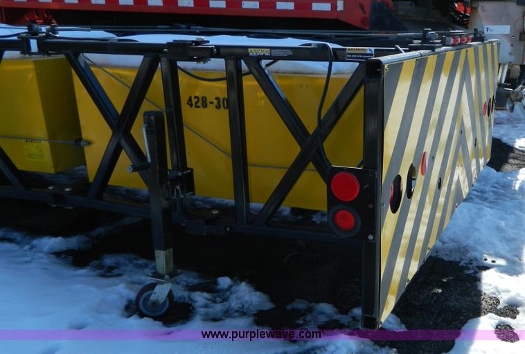 image for item D8793 1999 Enabs Safe-Stop 100K crash attenuator