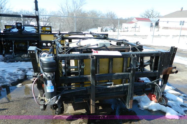 image for item D8794 1999 Enabs Safe-Stop 100K crash attenuator