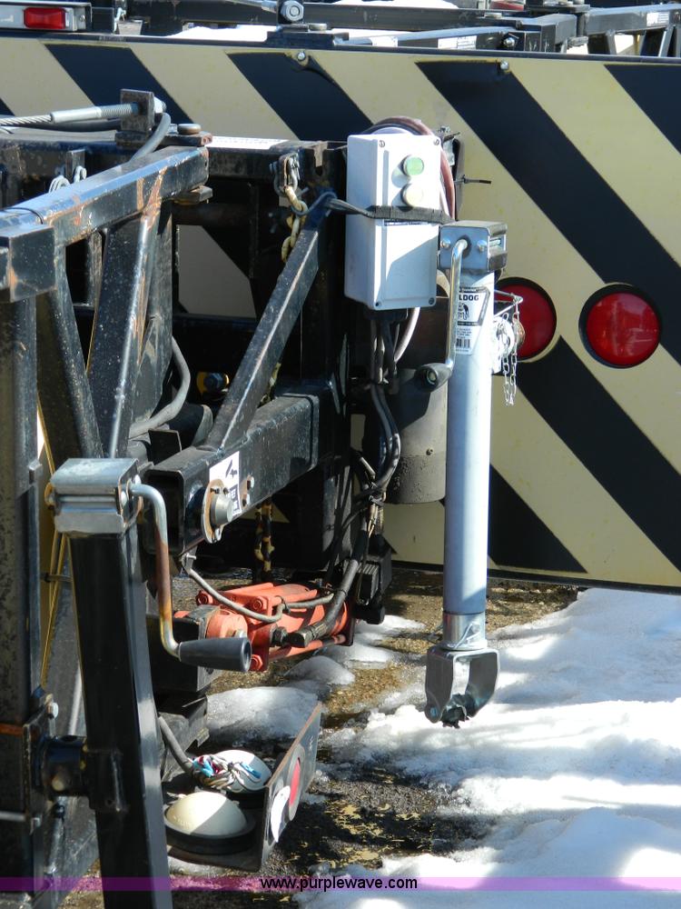 image for item D8795 1999 Enabs Safe-Stop 100K crash attenuator