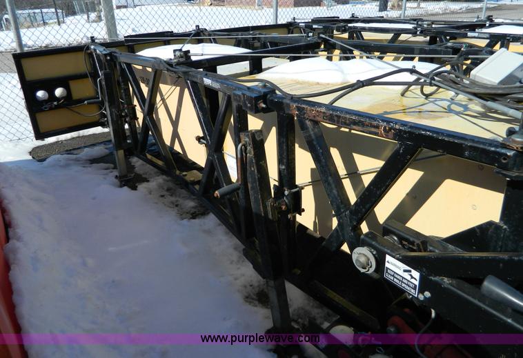 image for item D8796 1999 Enabs Safe-Stop 100K crash attenuator