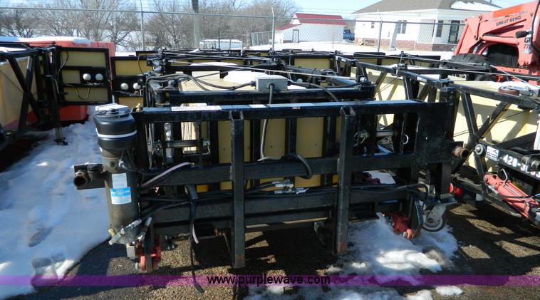 image for item D8798 1999 Enabs Safe-Stop 100K crash attenuator