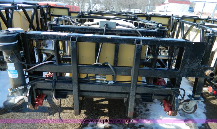 image for item D8798 1999 Enabs Safe-Stop 100K crash attenuator