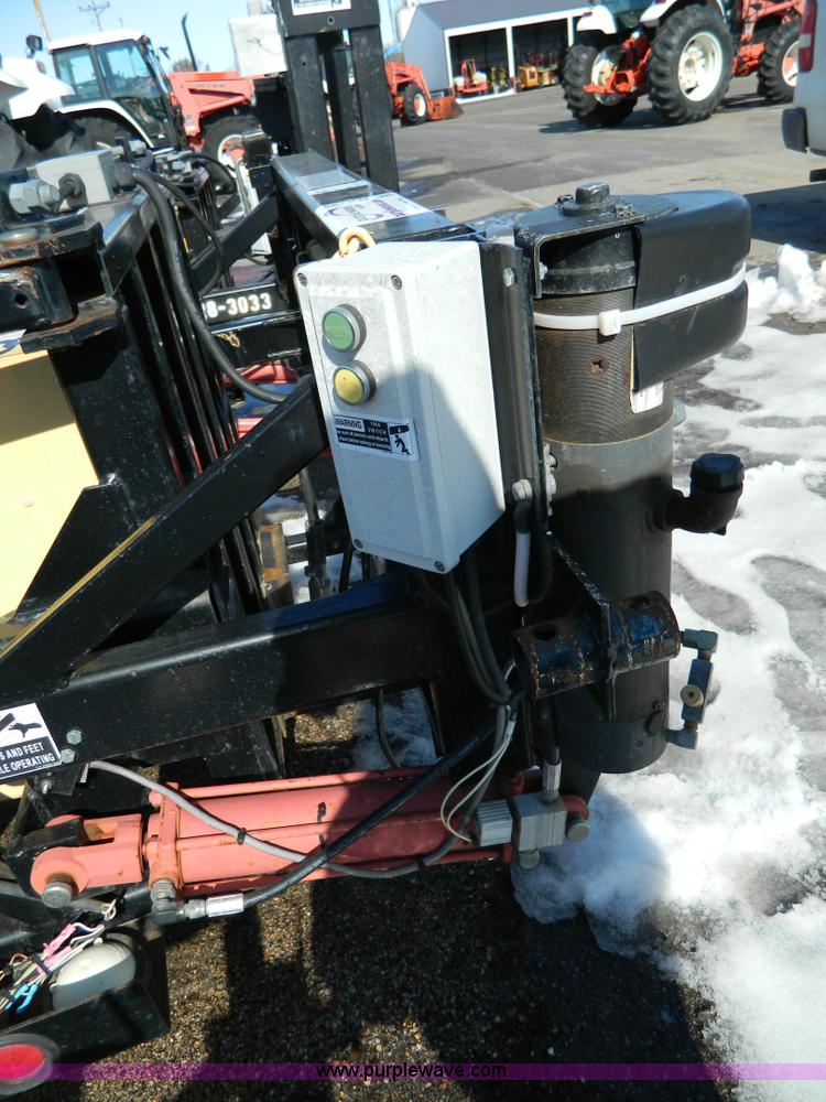 image for item D8798 1999 Enabs Safe-Stop 100K crash attenuator