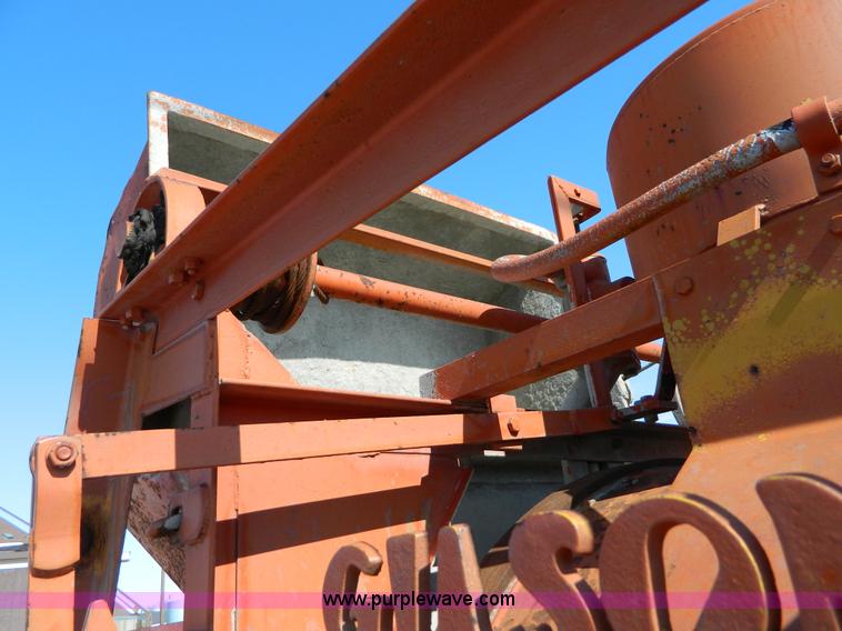 image for item D8800 1979 Gilson 11S concrete mixer