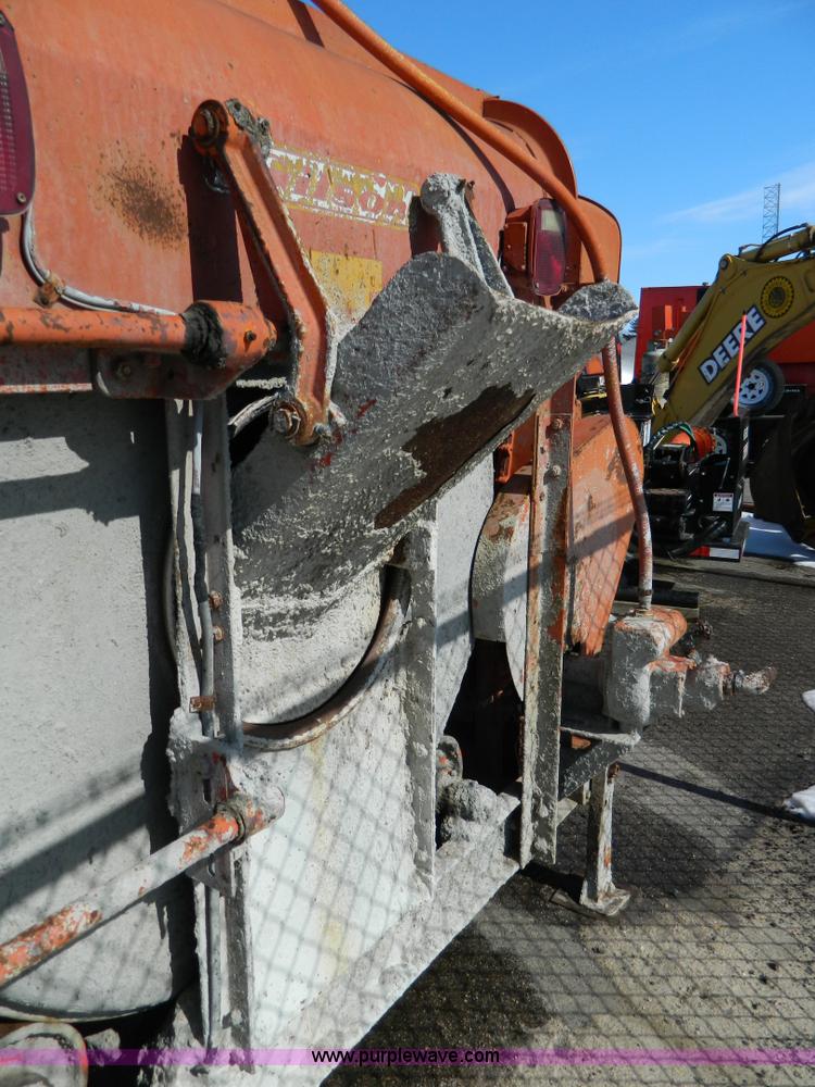 image for item D8800 1979 Gilson 11S concrete mixer