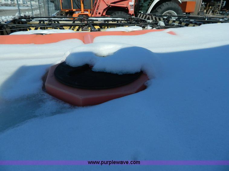 image for item D8803 Anti-ice tank