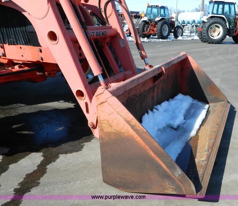 image for item D8804 1998 New Holland 7740SL MFWD tractor