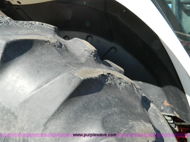 image for item D8804 1998 New Holland 7740SL MFWD tractor