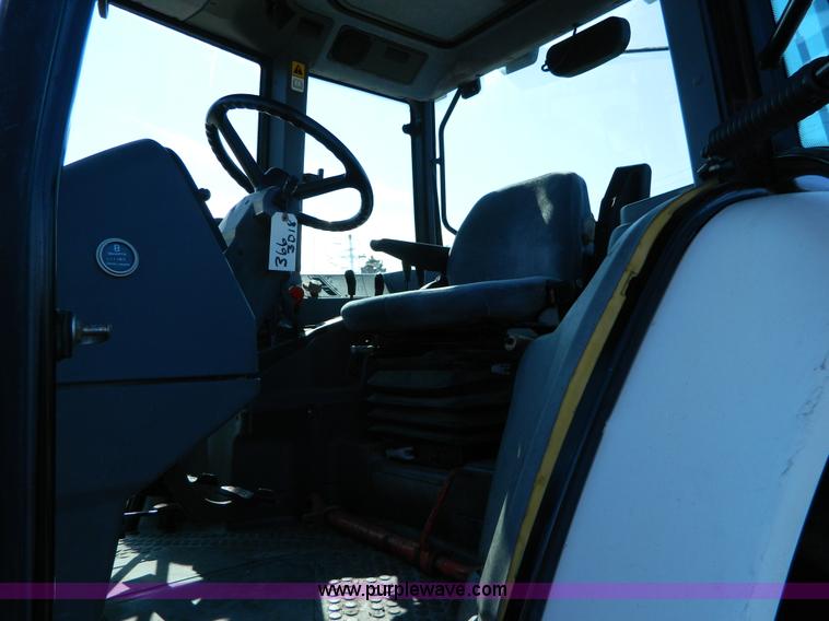 image for item D8804 1998 New Holland 7740SL MFWD tractor