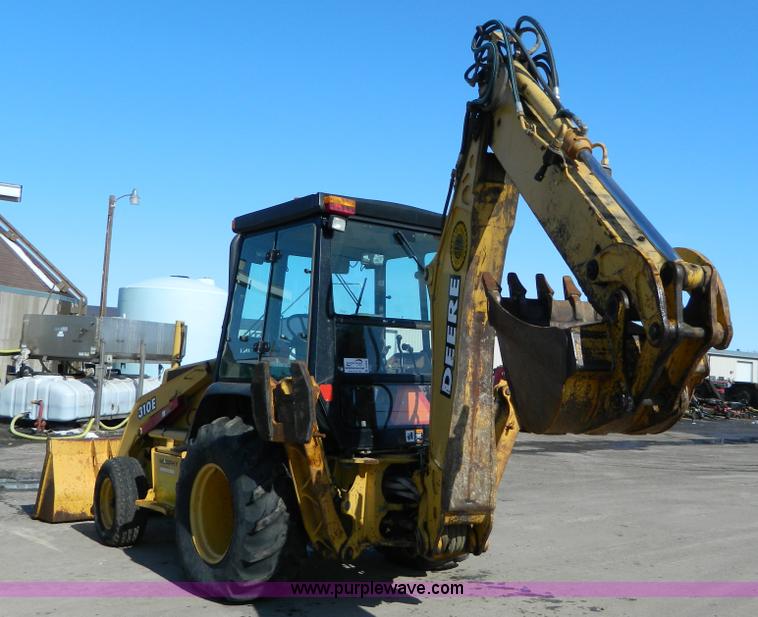 image for item D8806 1997 John Deere 310E backhoe