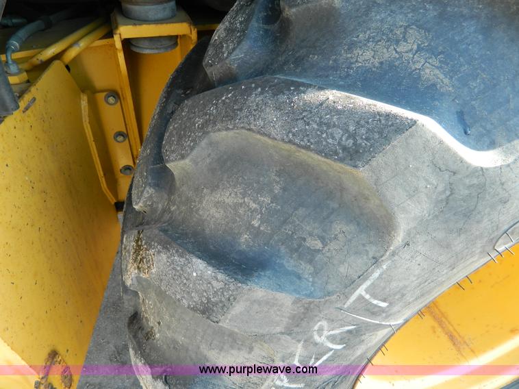 image for item D8806 1997 John Deere 310E backhoe