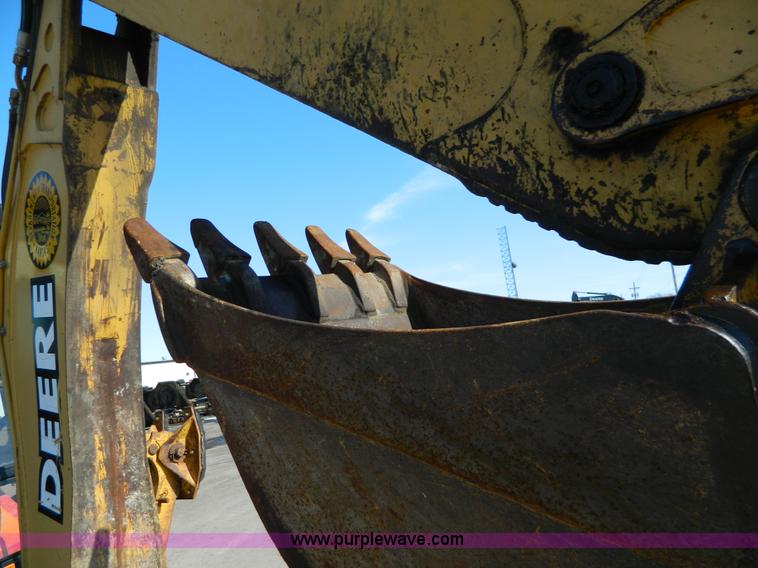 image for item D8806 1997 John Deere 310E backhoe