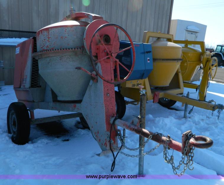 image for item D8822 1991 Gilson 59280 concrete mixer