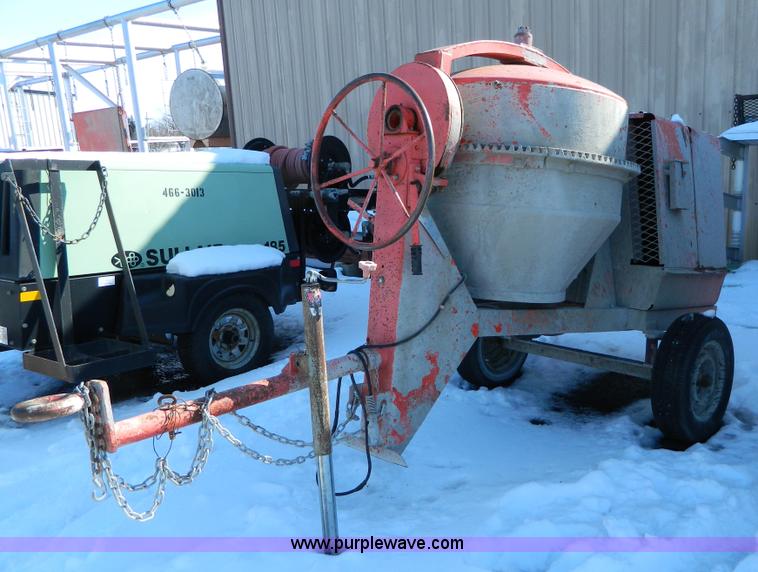 image for item D8822 1991 Gilson 59280 concrete mixer