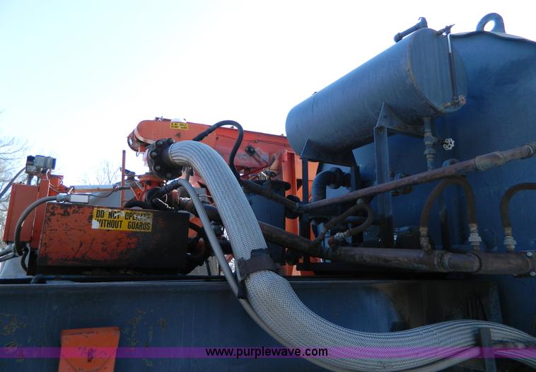 image for item D8827 1984 Asphalt Drum Mixers hot mix plant