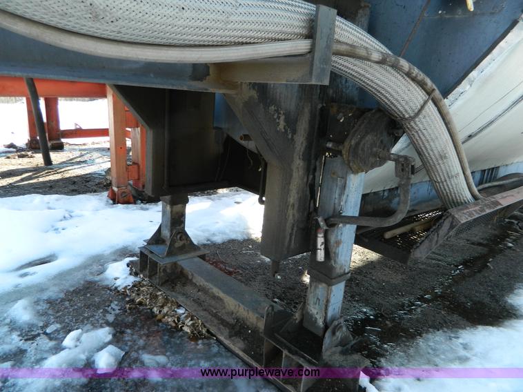 image for item D8827 1984 Asphalt Drum Mixers hot mix plant