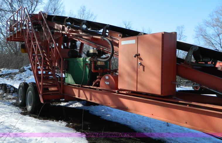 image for item D8828 1993 Peerless 3076-HPP twin-shaft portable pugmill