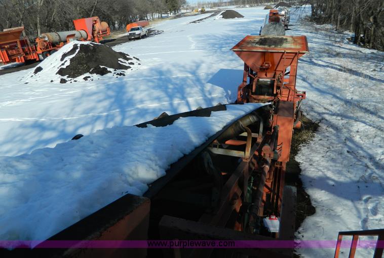 image for item D8828 1993 Peerless 3076-HPP twin-shaft portable pugmill