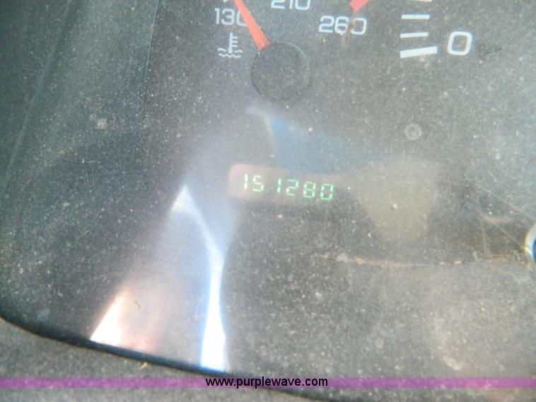 image for item D8834 2001 Dodge Ram 1500 pickup truck