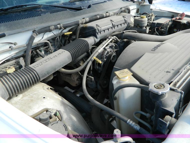 image for item D8834 2001 Dodge Ram 1500 pickup truck