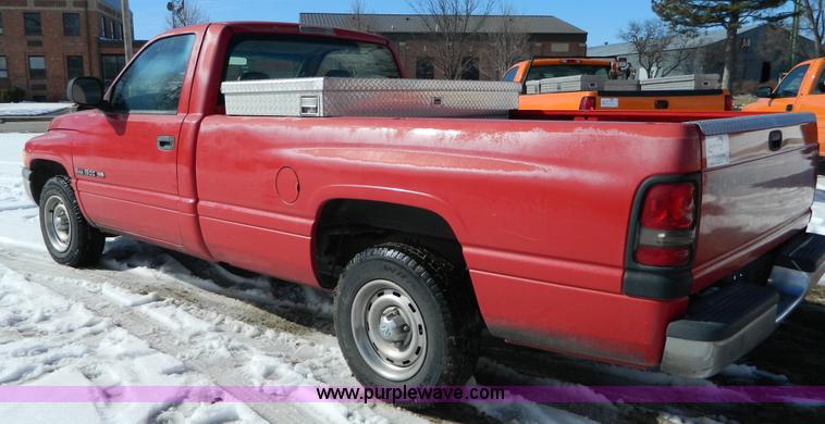 image for item D8835 1999 Dodge Ram 1500 pickup truck