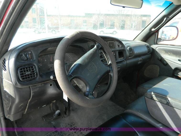 image for item D8835 1999 Dodge Ram 1500 pickup truck