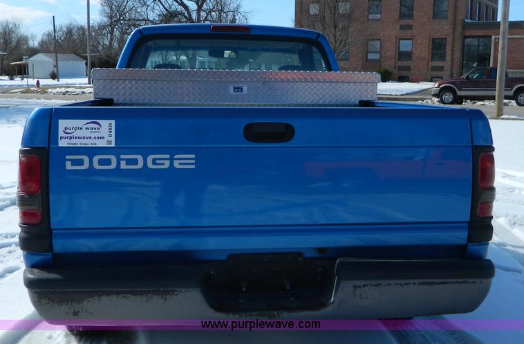 image for item D8836 2001 Dodge Ram 1500 pickup truck