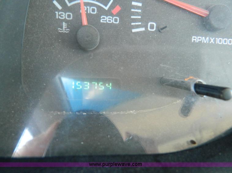 image for item D8836 2001 Dodge Ram 1500 pickup truck