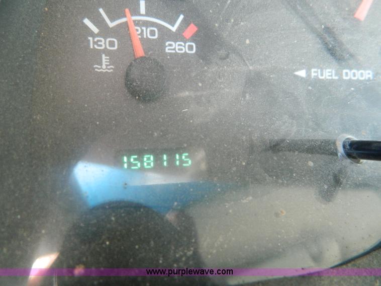 image for item D8838 1999 Dodge Ram 1500 pickup truck